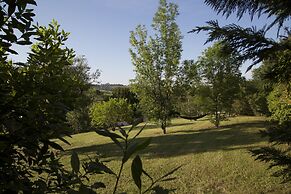 Villa Glicini - Delightful Cottage With Pool