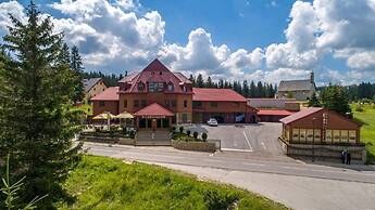 SKi Hotel