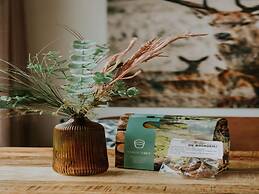 Charming Tiny House Getaway With Terrace