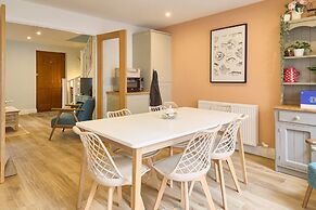 Host Stay Aurora