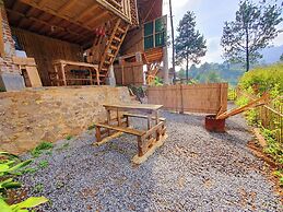 Ciwidey Jungle Camp & Villa