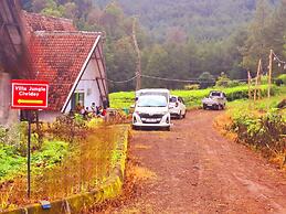 Ciwidey Jungle Camp & Villa