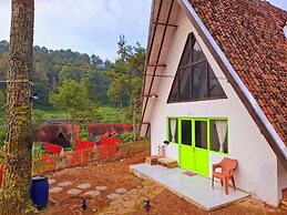 Ciwidey Jungle Camp & Villa