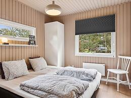 5 Star Holiday Home in Hals