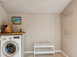 5 Star Holiday Home in Hals