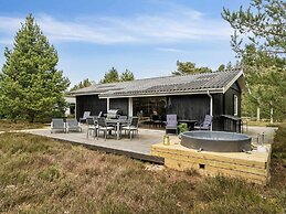 5 Star Holiday Home in Hals