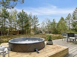5 Star Holiday Home in Hals