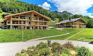 Apartment Near Lake Geneva With Jacuzzi