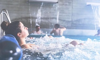 Apartment Near Lake Geneva With Jacuzzi