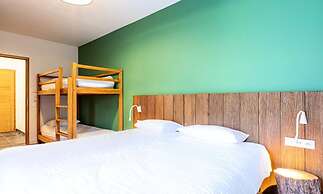 Apartment Near Lake Geneva With Jacuzzi