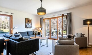 Apartment Near Lake Geneva With Jacuzzi