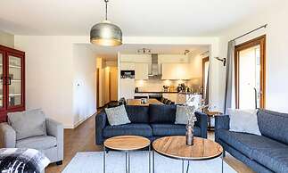 Apartment Near Lake Geneva With Jacuzzi