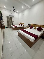 Aakriti's Home Stay