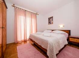 Apartments Scerbe Gordana & Miljenko Rab