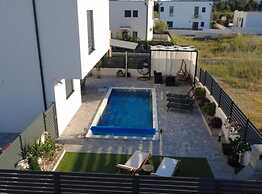 Elegant Villa Ilma With Pool