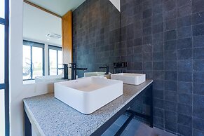 Luxury Large 3 Bedroom Pool Villa (KH-C5)