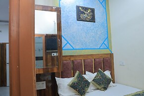 Hotel Paras Stay