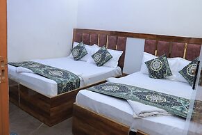 Hotel Paras Stay