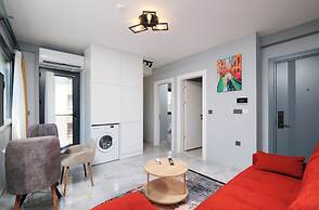 Q'in Homes