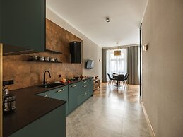 Art Palace by Fragola Collection