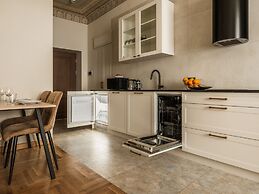 Art Palace by Fragola Collection
