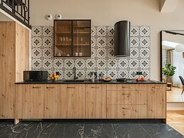 Art Palace by Fragola Collection