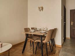 Art Palace by Fragola Collection