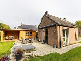 Peaceful Bungalow Near Forest Edge