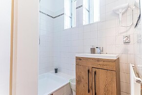 3BR Apt 15 Min from Landstraße Hub