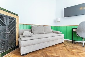 3BR Apt 15 Min from Landstraße Hub