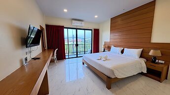 Baan Phu Chalong Place