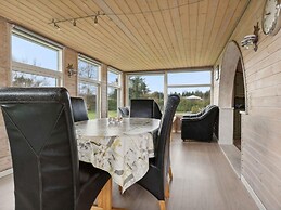 5 Star Holiday Home in Hals