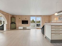 5 Star Holiday Home in Hals