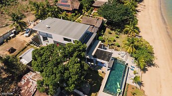 Amako Beach House