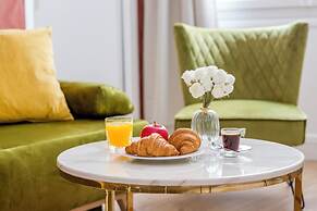 Merveil Family Suite - Cardinal Mercier
