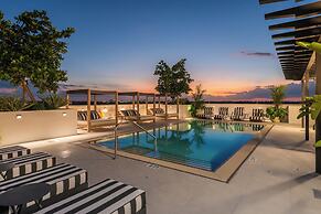 The Avenue Hotel Coral Gables