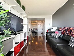 Lux Lakeview Suite CNTower Free Parking