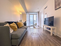 Lux Lakeview Suite CNTower Free Parking