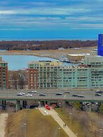 Lux Lakeview Suite CNTower Free Parking