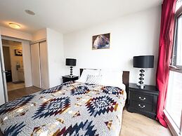 Lux Lakeview Suite CNTower Free Parking