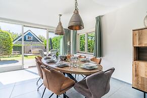 Luxury 8-person Holiday Villa