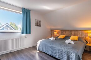 Luxury 8-person Holiday Villa