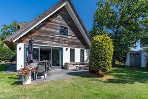 Luxury 8-person Holiday Villa