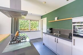 Luxury 8-person Holiday Villa