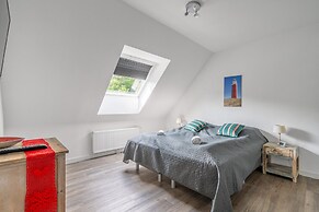 Spacious and Bright 10-person Holiday Villa