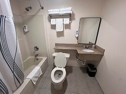 Chaplin Inn & Suites