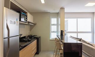 Apts in a Building With Pool and Gym - GRL