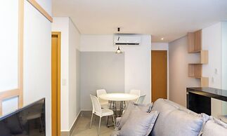 Apts in a Building With Pool and Gym - GRL
