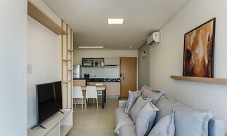Apts in a Building With Pool and Gym - GRL