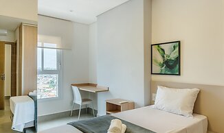 Apts in a Building With Pool and Gym - GRL